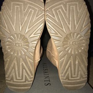 Women’s Ugg Boots Size 9